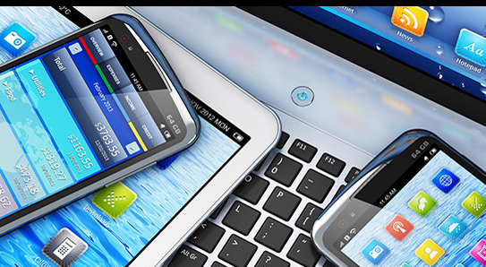 Gli occhiali ADJ Blue Defence proteggono dalla blue light