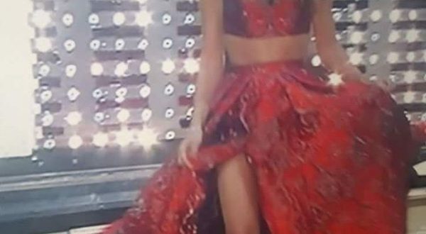 Diletta Leotta spacco supersexy a Sanremo. Le critiche della Balivo ma Riotta la difende