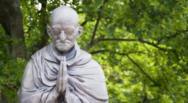 I consigli di Gandhi per uscire vincitori da una discussione