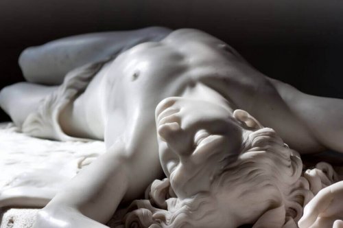 Le due facce dell’invidia