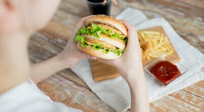 La fame emotiva: uno dei travestimenti preferiti dall’ansia