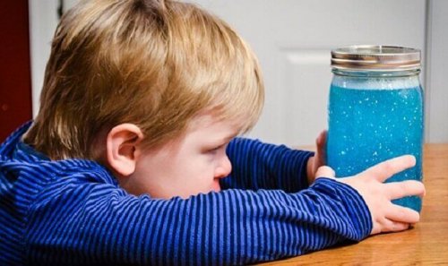 Vaso della calma: tecnica per tranquillizzare i bambini