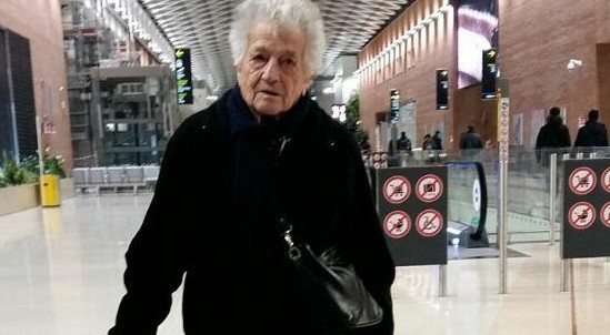 Nonna Irma: a 93 anni parte per il Kenya per aiutare i bambini di un orfanotrofio