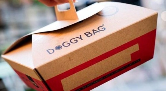 AAA, cercasi un nome italiano per la doggy bag: migliaia di euro in palio