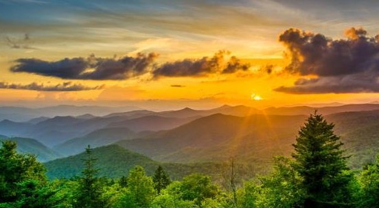 Perché il cielo è azzurro di giorno e rosso al tramonto