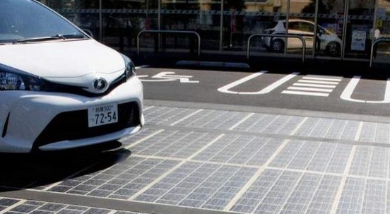 Tokyo installa le strade solari che producono energia per le Olimpiadi 2020