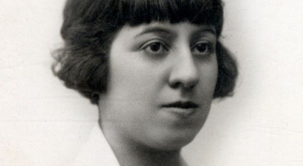 Quando Alle Donne Era Proibito Uscire Senza Cappello