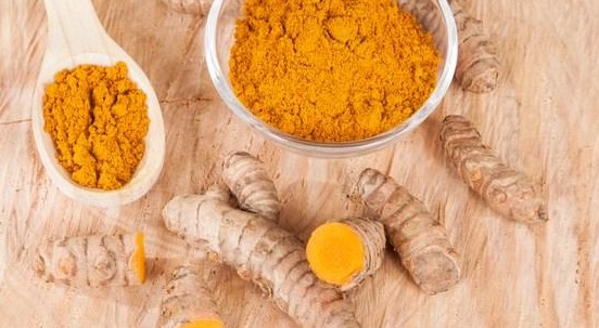 Curcuma, combatte anche artrite reumatoide e parodontite. Il nuovo studio