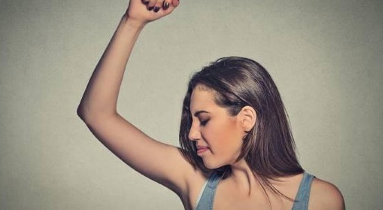 Sudore: dagli scienziati un nuovo deodorante per combattere il cattivo odore