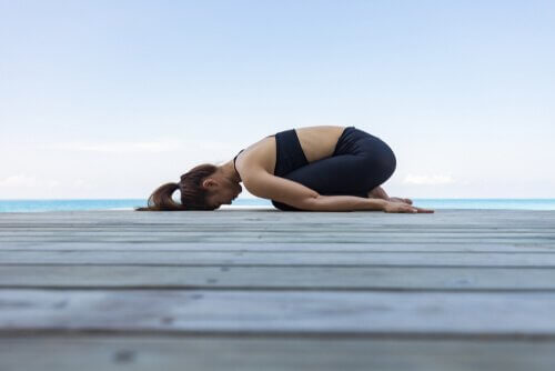 yoga: 5 posizioni per canalizzare l’energia
