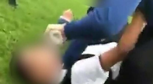 Bulli razzisti in Inghilterra contro ragazzi siriani