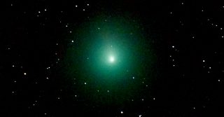 La cometa di Natale passa stasera: come fare per vederla?