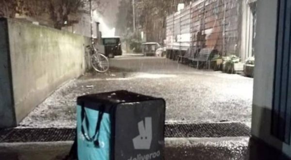 Riders Bologna, la protesta dopo la nevicata