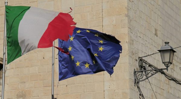 Industria: 35% asset Ue a stranieri, Usa e Canada in testa