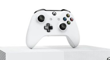 La prima console senza disco firmata Xbox disponibile in Italia a partire dal 7 maggio