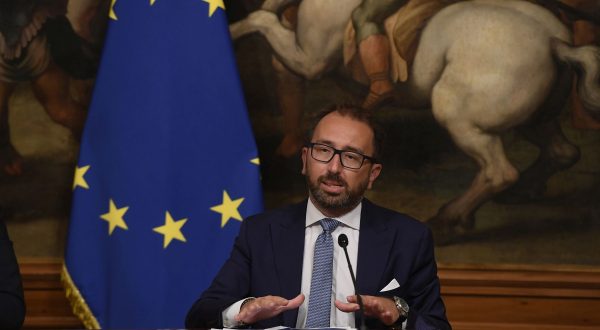 Bonafede “no al rimpasto di governo”