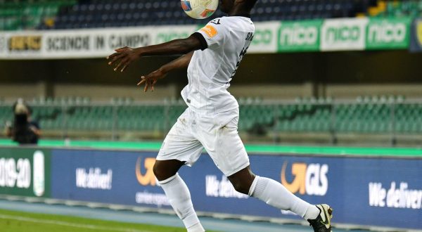Lo Spezia pareggia nel recupero, 2-2 col Cagliari alla Sardegna Arena