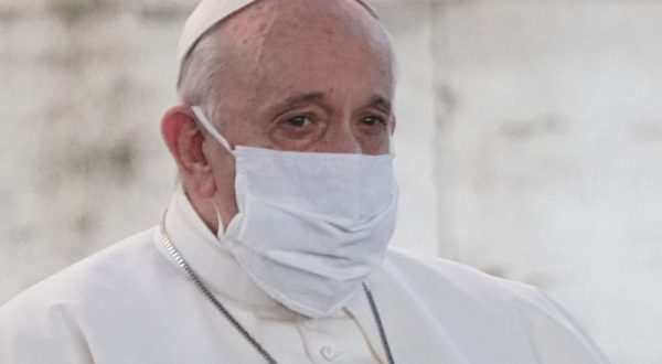 Papa compie 84 anni, Mattarella “Fonte di speranza in dramma pandemia”