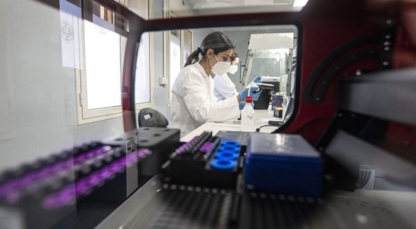 Coronavirus, al Celio sequenziata stessa variante della Gran Bretagna