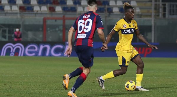 Messias trascina il Crotone, Parma sconfitto per 2-1