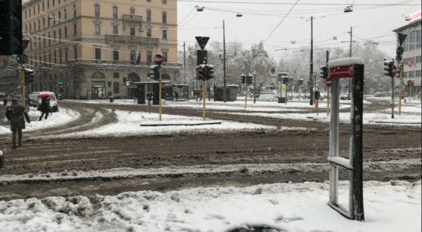 Maltempo, neve nel Nord Italia