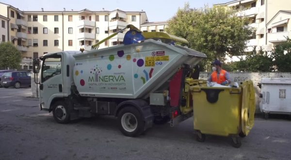 Progetto Minerva, mezzi raccolta rifiuti diventano “sentinelle” digitali