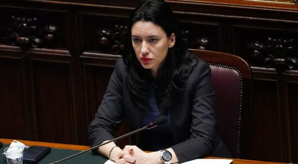 Scuola, Azzolina “Il ritorno in classe è un atto di responsabilità”