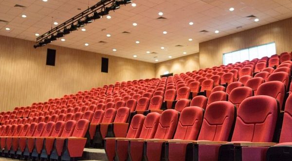 Franceschini “Il 27 marzo riaprono cinema e teatri in zona gialla”