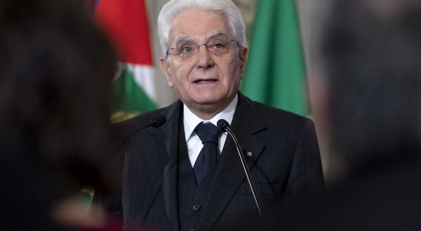 Mattarella “Contro la pandemia è fondamentale il senso di comunità”