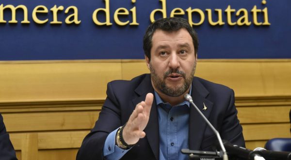 Salvini “Stiamo lavorando a un’estate da boom economico”