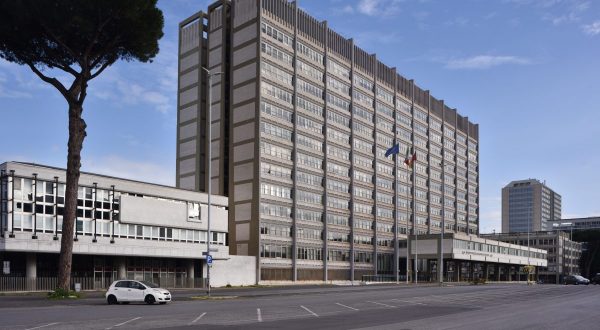 Inps, gettito contributivo 2020 in calo ma meglio delle previsioni