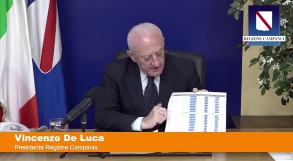 Vaccino, De Luca “Campania ultima per fornitura di dosi in base agli abitanti”