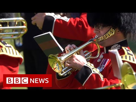 Military bands pay tribute to Prince Philip – BBC News