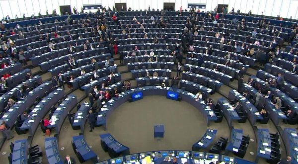 Primo via libera dal parlamento Ue al Green Pass