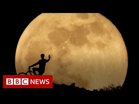 Super ‘blood’ Moon treats stargazers around the world – BBC News