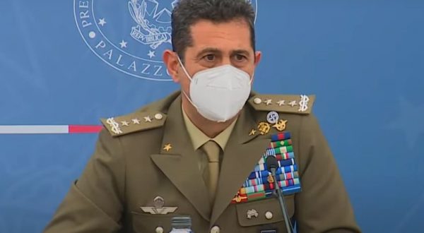 Figliuolo “Ancora 3,5 mln di over 60 da vaccinare, campagna procede”