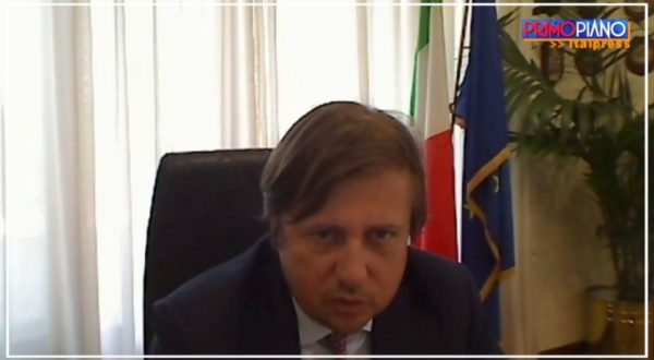 Sileri “La variante indiana non elude il vaccino, switch è sicuro”