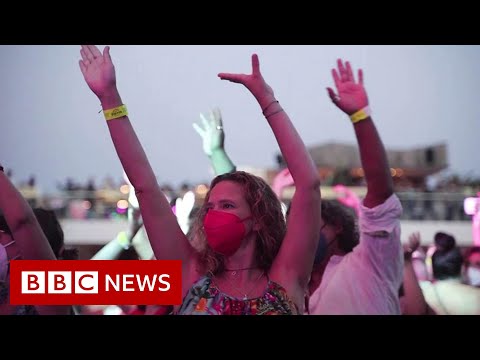 Ready to party? Key workers in Ibiza dance experiment – BBC News