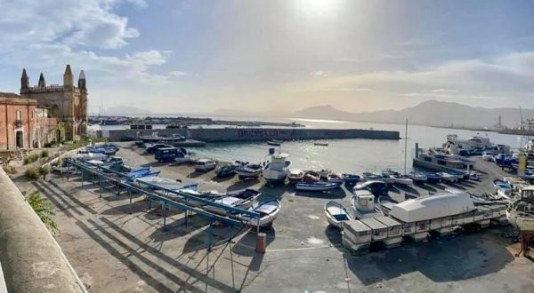 Vaccini, a Palermo camper dei medici Usca per i quartieri