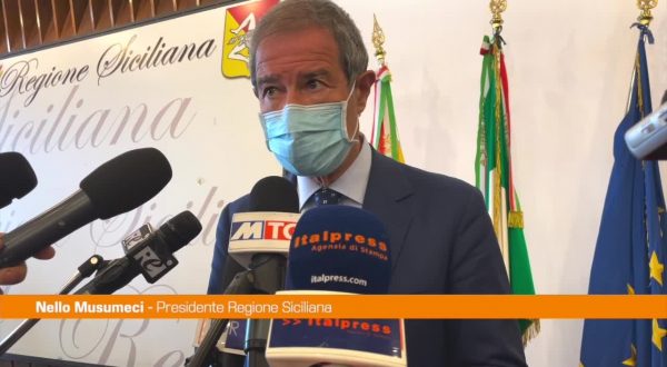 Cenere dell’Etna, Musumeci: “Stanziati primi 8 mln per le spese dei comuni”