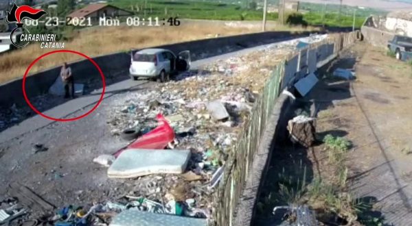 Pastore sorpreso ad appiccare incendio nel catanese, arrestato