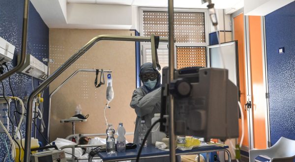 Covid, Agenas “Stabile al 5% l’occupazione dei posti letto in Italia”