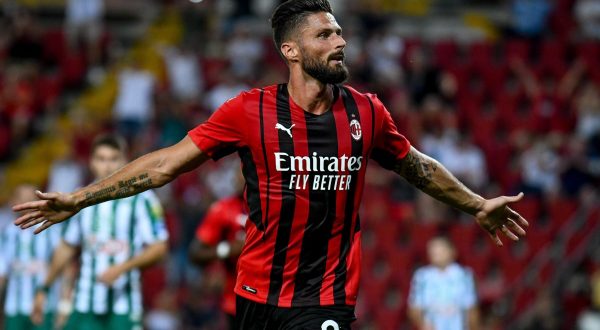 Milan concreto, doppietta Giroud e Panathinaikos ko