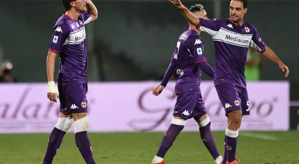 Gonzalez e Vlahovic trascinano i viola, Toro battuto 2-1