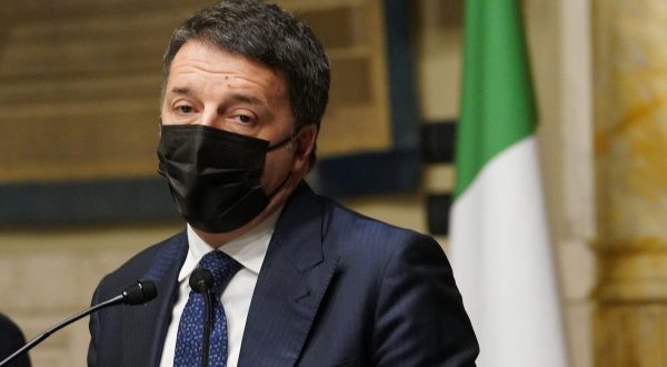 Renzi “Conte chieda scusa sui decreti Sicurezza”