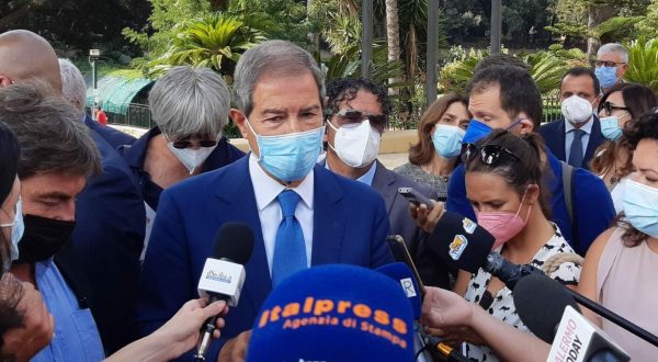 Covid, Musumeci “Sicilia prima per contagi. Preoccupato? No occupato”