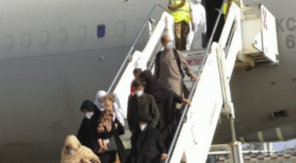 Al via il ponte aereo dall’Afghanistan, atterrato il primo volo