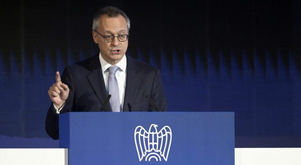 Bonomi “Confindustria non vuole fare un partito”