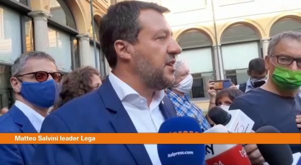 Vaccino, Salvini “Obbligo dovrebbe prevedere risarcimenti”