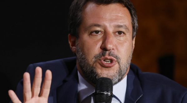 Salvini “Il centrodestra unito vince ma scegliere prima i candidati”